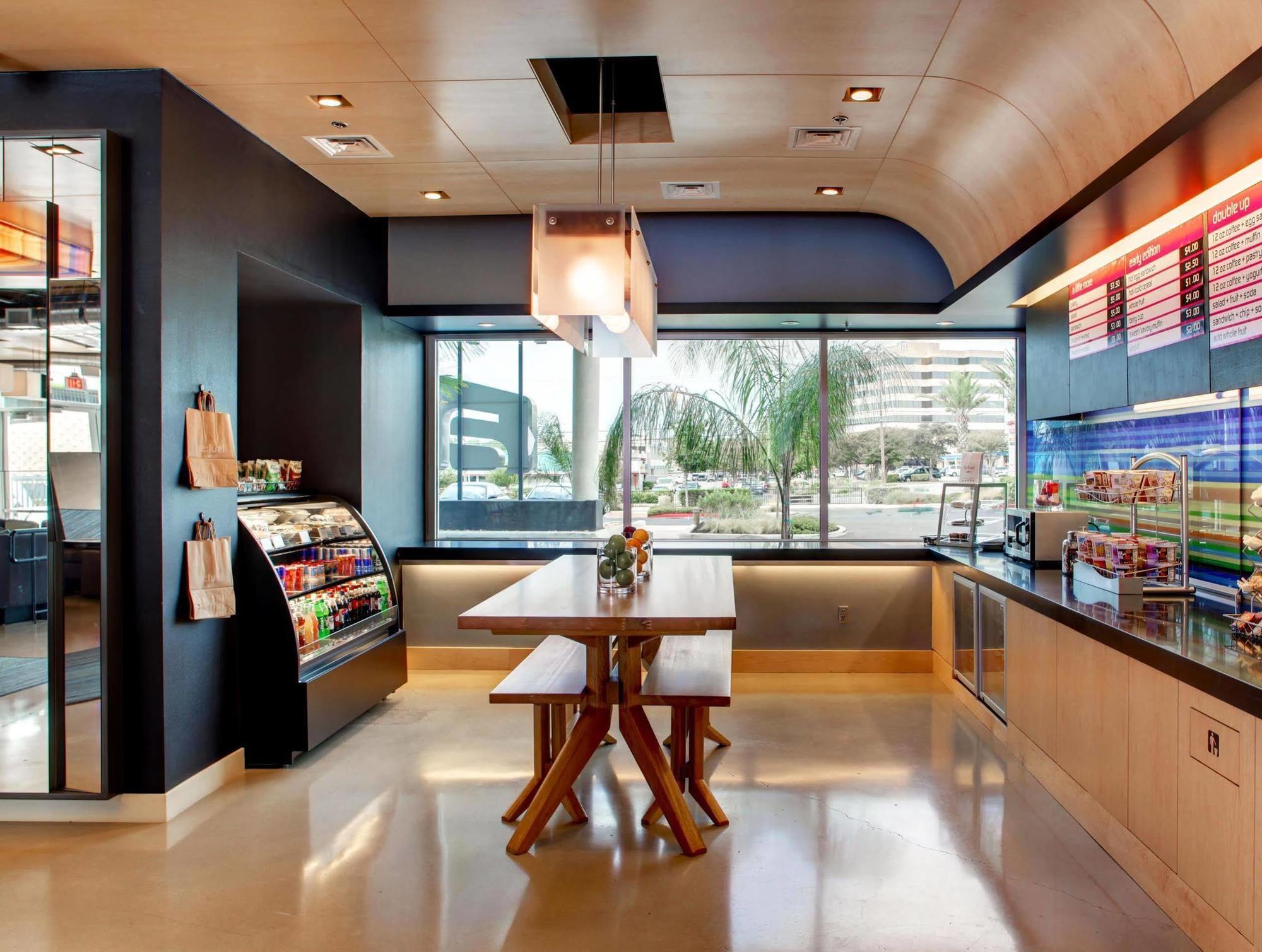 Aloft San Antonio Airport Hotel Bagian luar foto